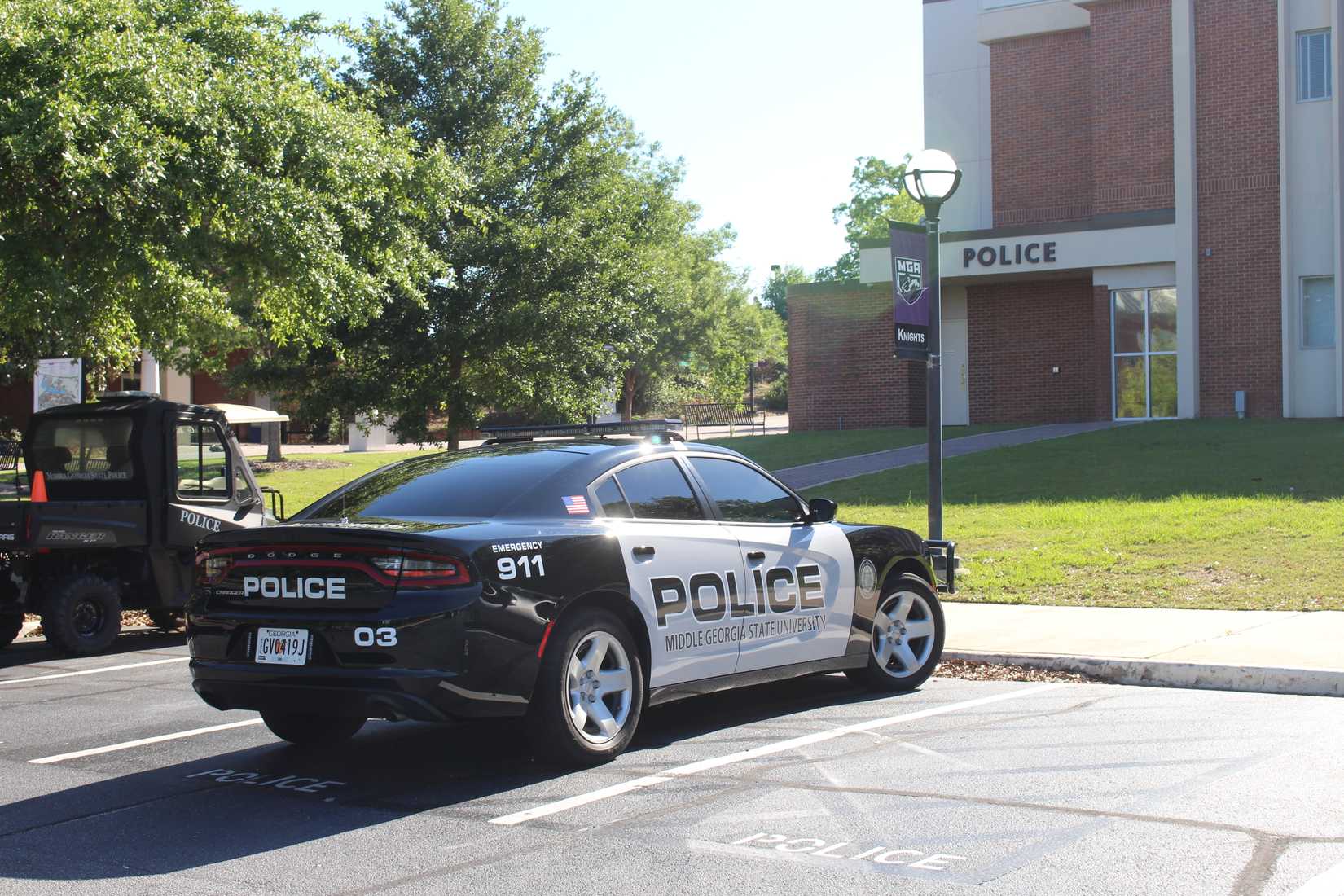 Police_car_and_station,_Middle_Georgia_State_University_Macon_campus