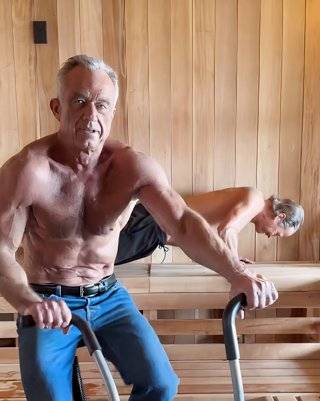 Robert_F._Kennedy_Jr._and_Kid_Rock_working_out