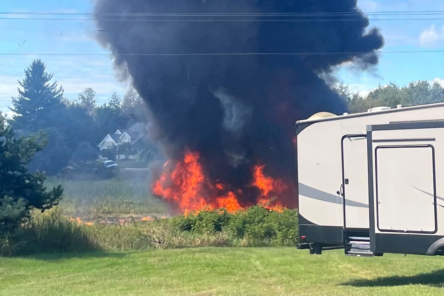 Pilot Safely Ejects as Texas Air National Guard F-16 Crashes