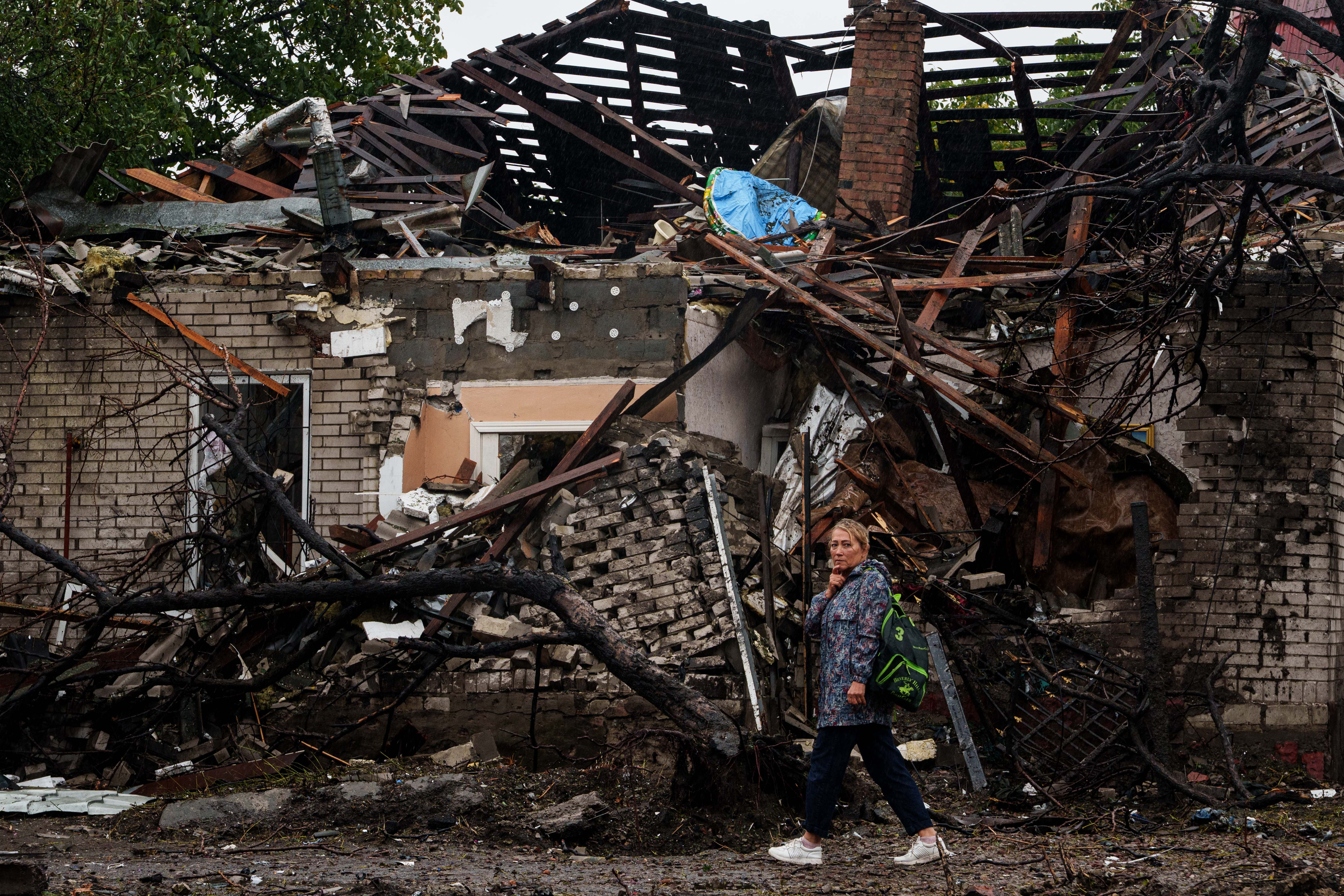 Russian Strikes Kill 8 in Ukraine as the UN Debates How to End the War