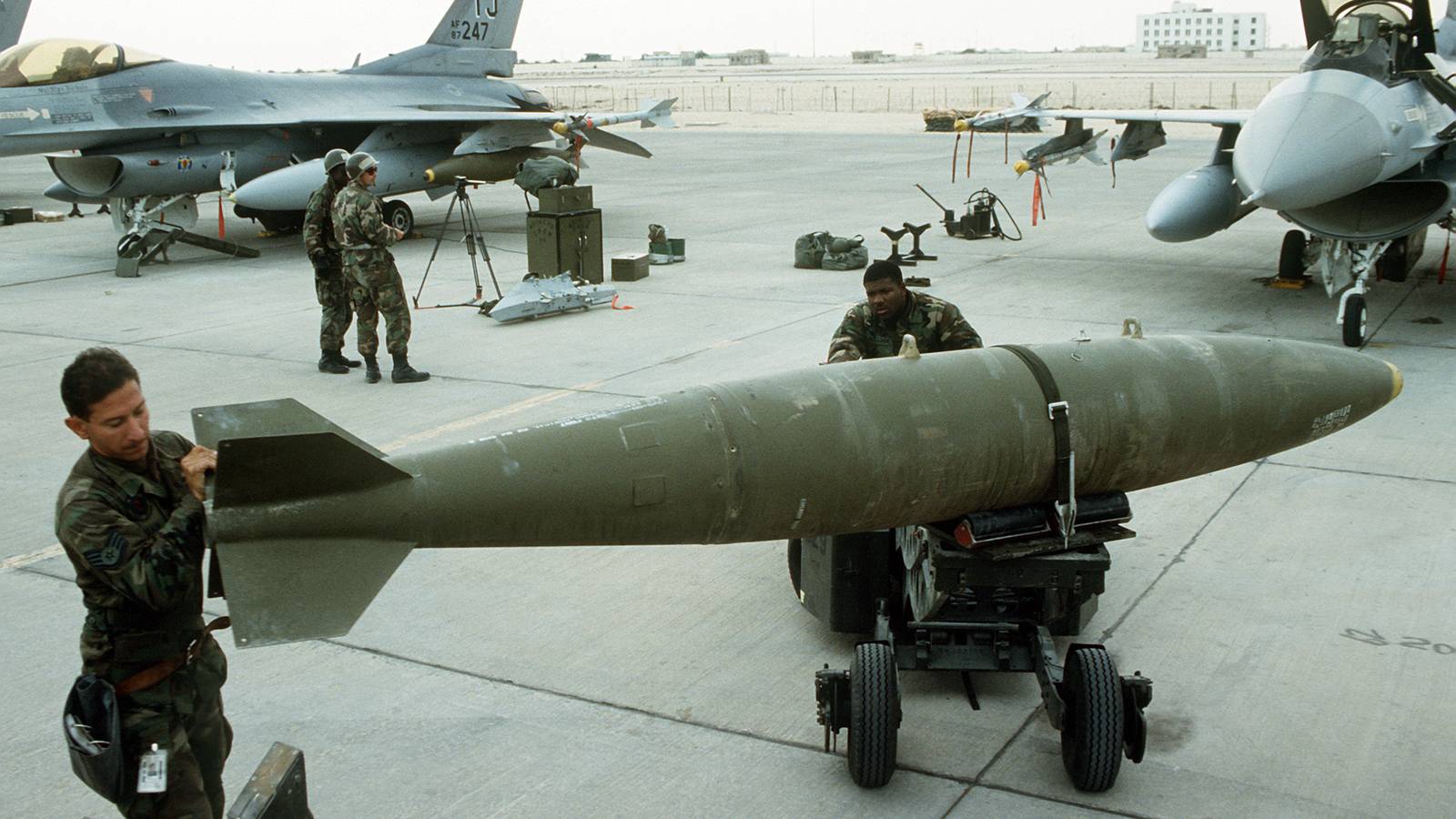 Trump Administration's $2.8 Billion Munitions Sale to Israel Includes 2,000-Pound Bombs