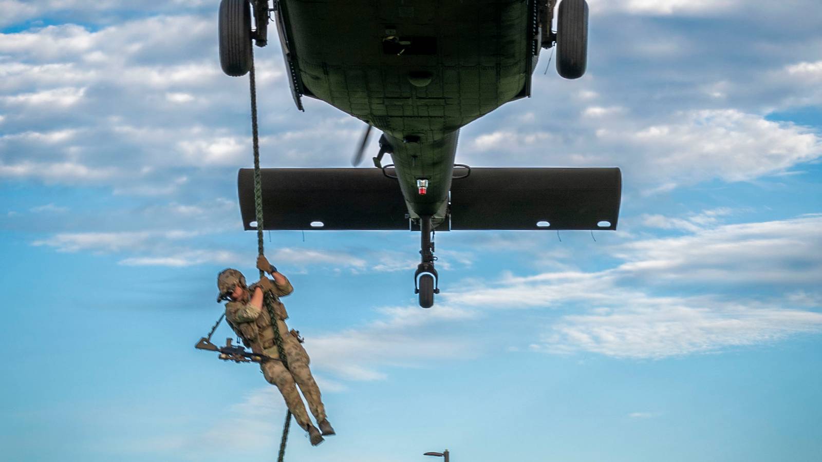 Air Force Pregame College Football Exercise Goes Awry: Airman Dies in Rappelling Accident Saturday in Texas at Alamodome