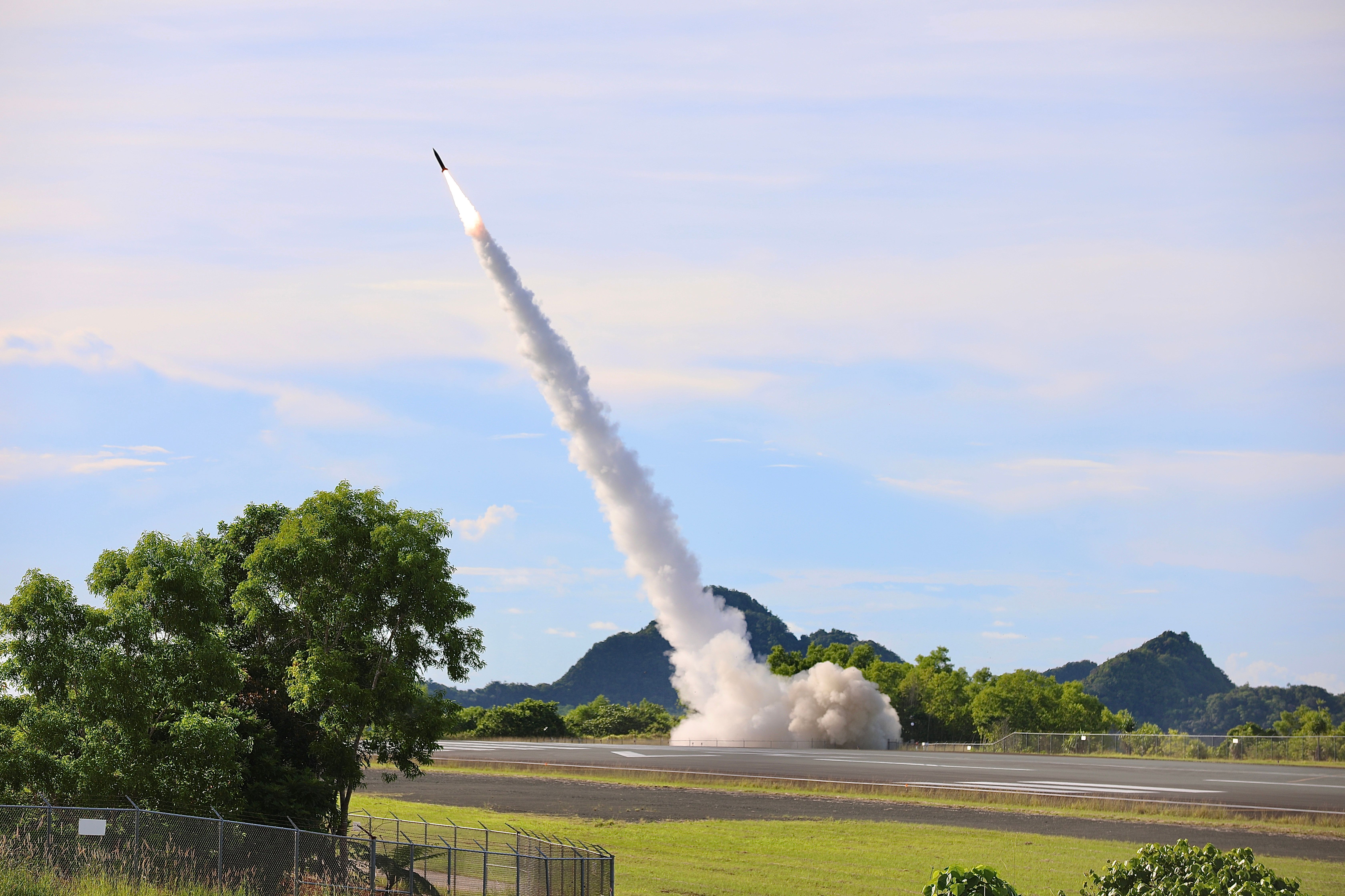Army's New $1.2B Missile Defense System Contract Doubles Strike Capacity