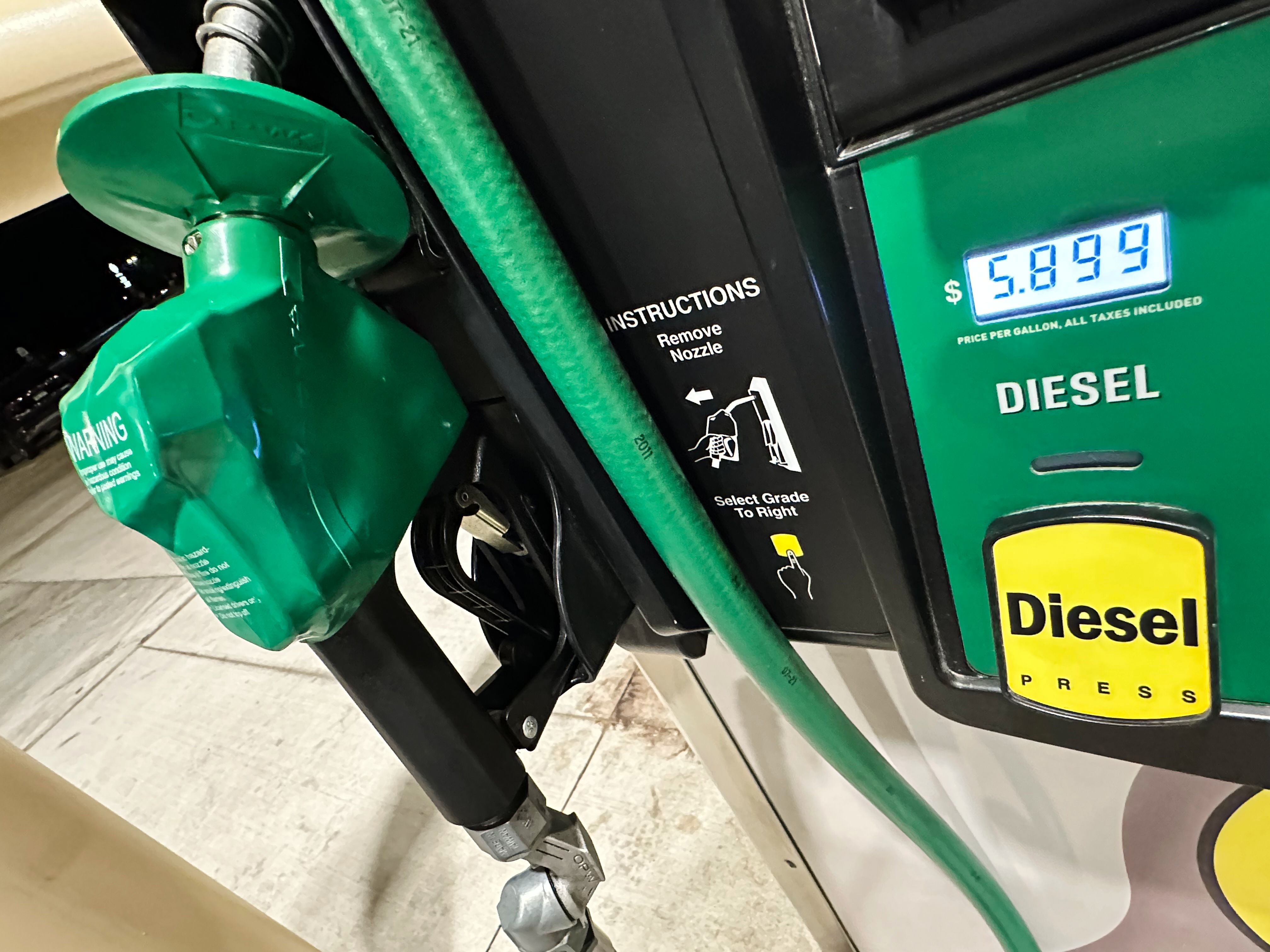 Retail Price Impacts From the Iran War Are Uneven but Add Up for US Households Before Midterms