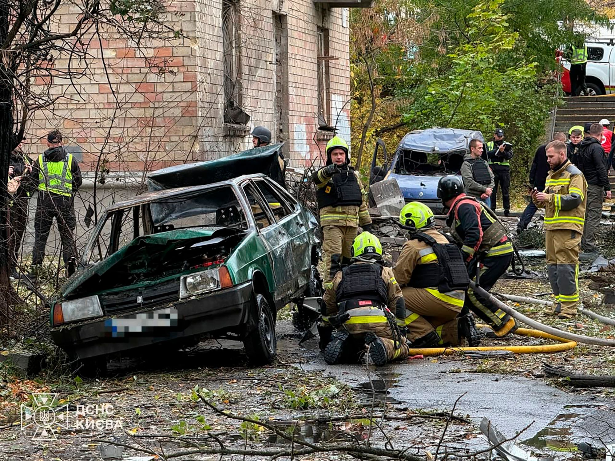 Ukraine Resumes Attacks on Russian Oil Refineries, Officials Say, as US Relations Teeter