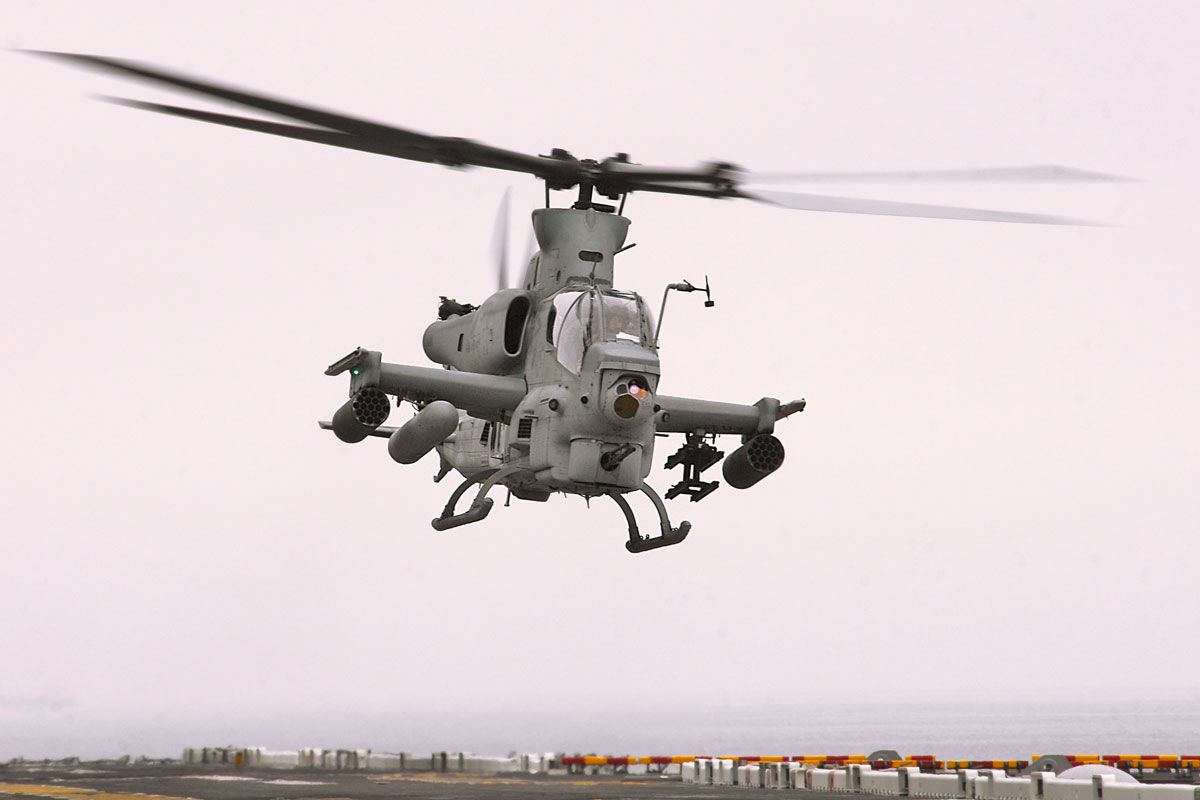AH-1Z Viper ヴァイパー 攻撃ヘリ USMC 米海兵隊 1/48 キティホーク