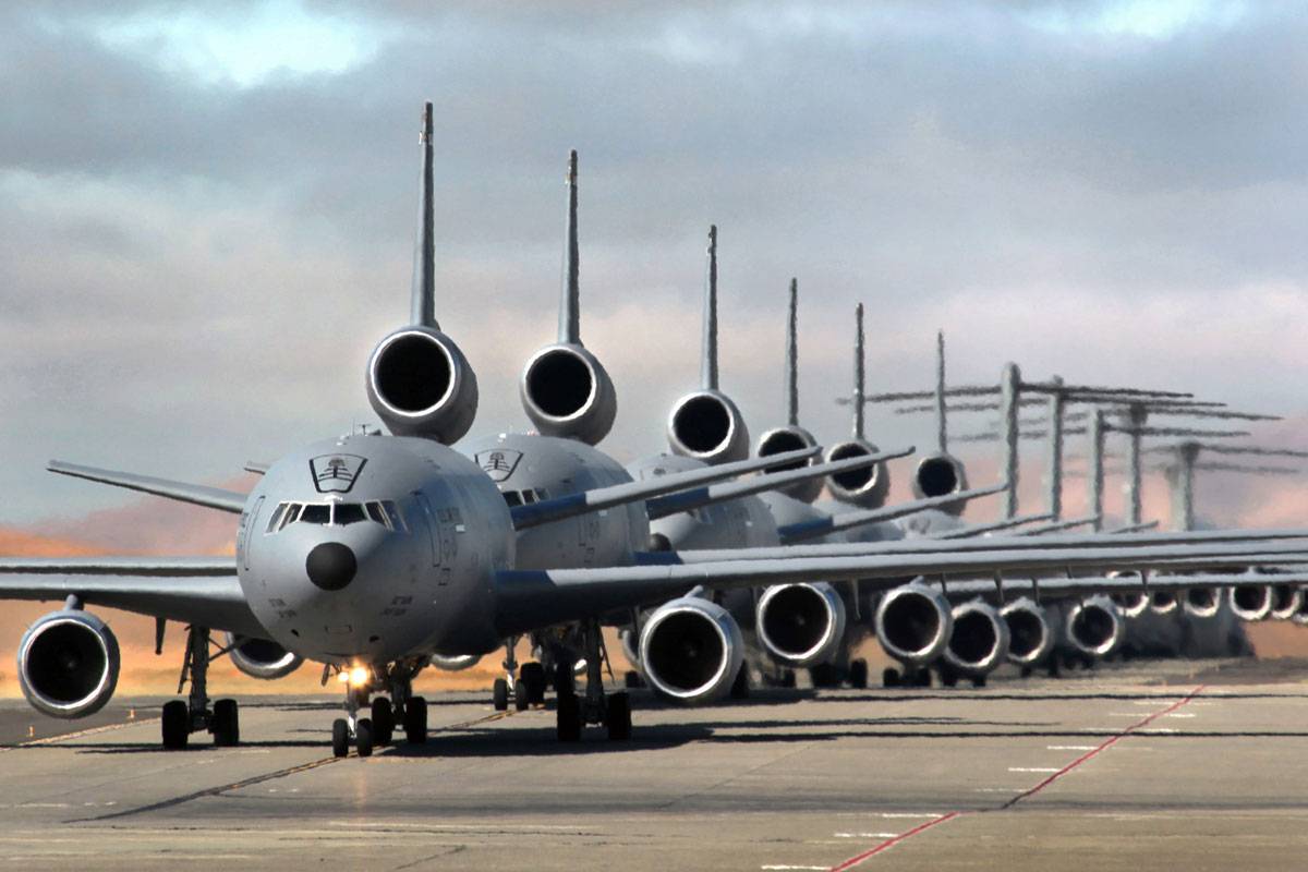 موسع KC-10
