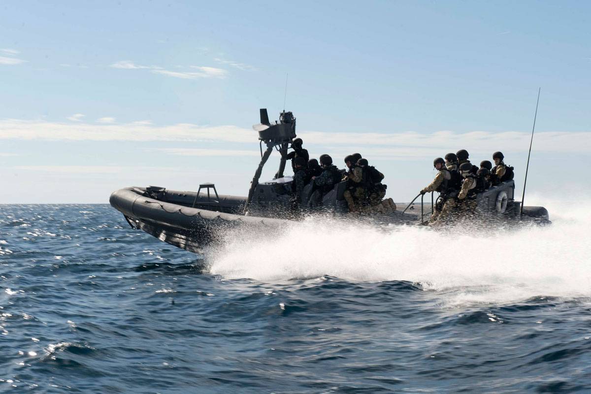 Rigid Hull Inflatable Boat