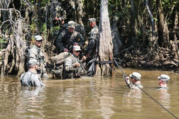 Lightning Strikes 44 Soldiers and Instructors at Army Ranger School