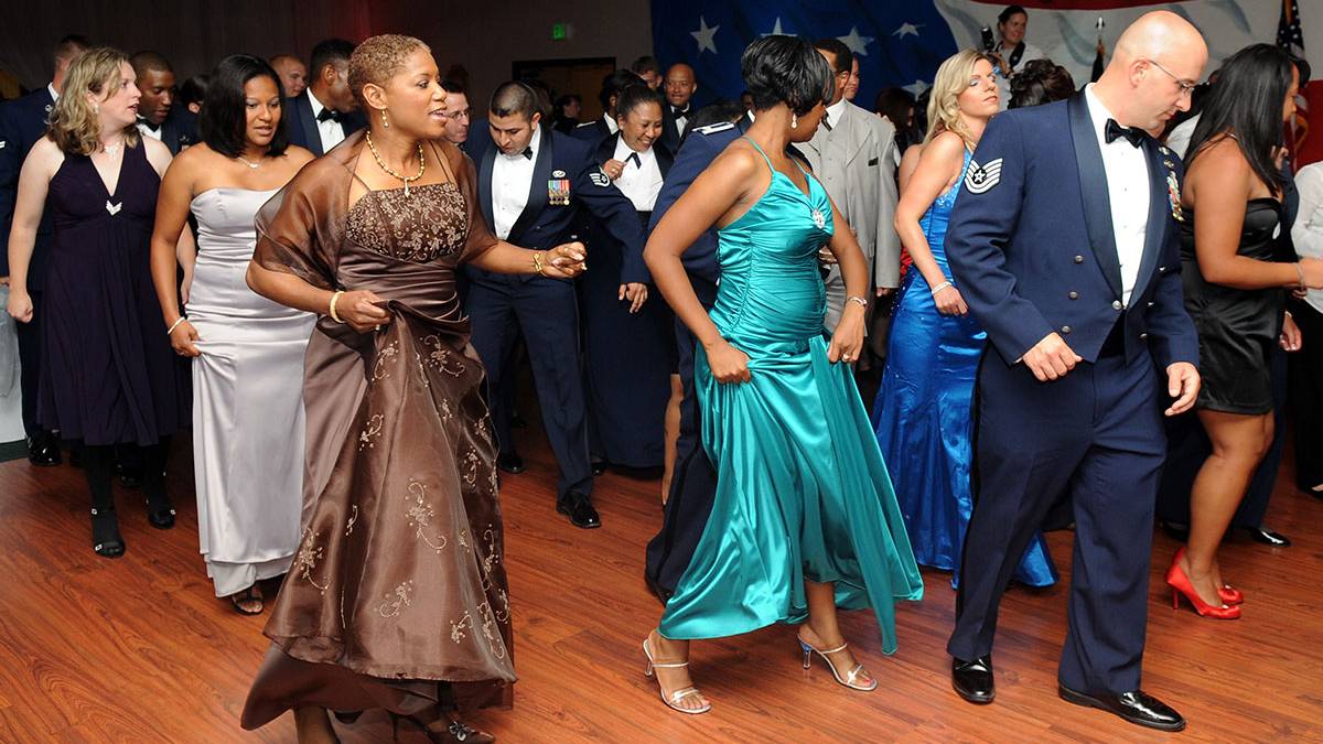 Easy Ways to Wow Them With Your Military Ball Etiquette