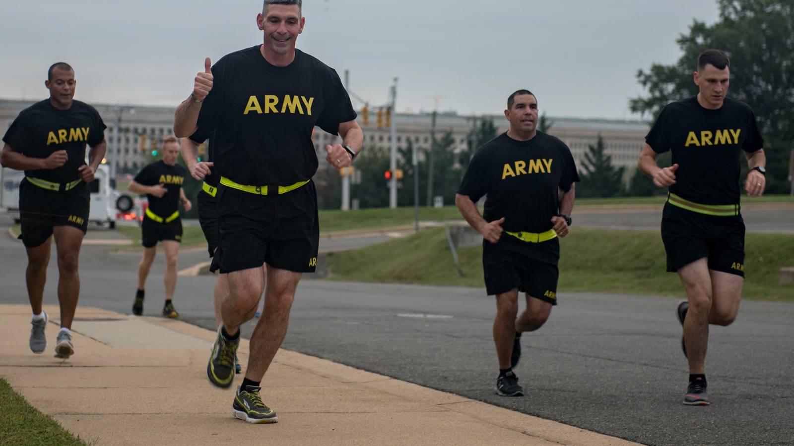 Pentagon Reviewing Fitness Trackers That Could Expose Troop Locations