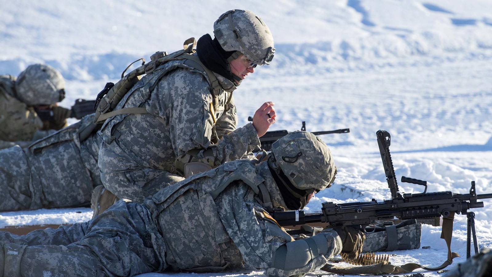 Army Taps Six Firms to Design New Auto Rifle Prototypes