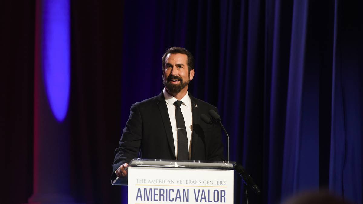 Rob Riggle Hosts 'American Valor: A Salute to Our Heroes' for Veterans Day