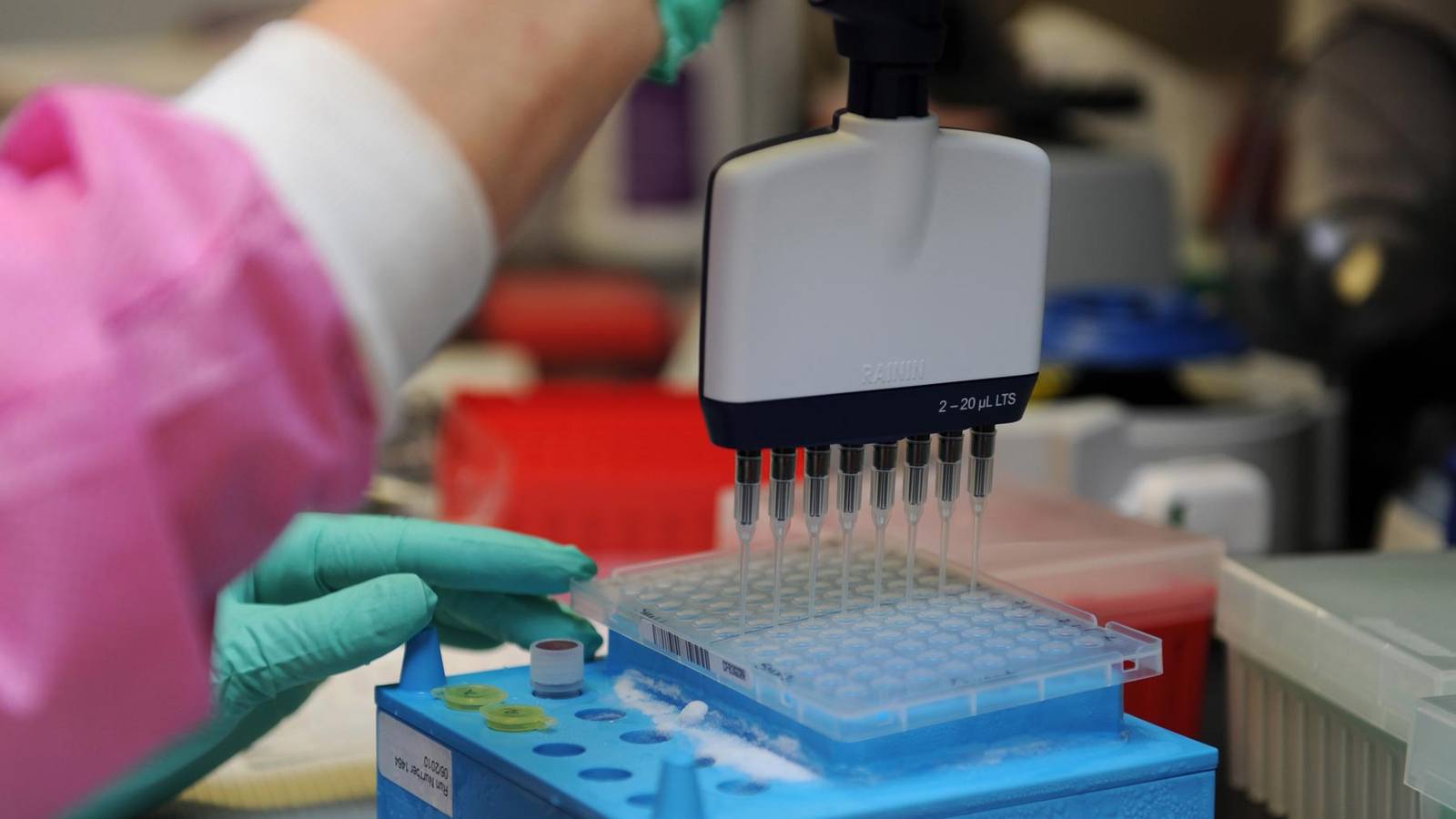 VA Receives $25 Million Donation to Provide Genetic Testing for Veterans