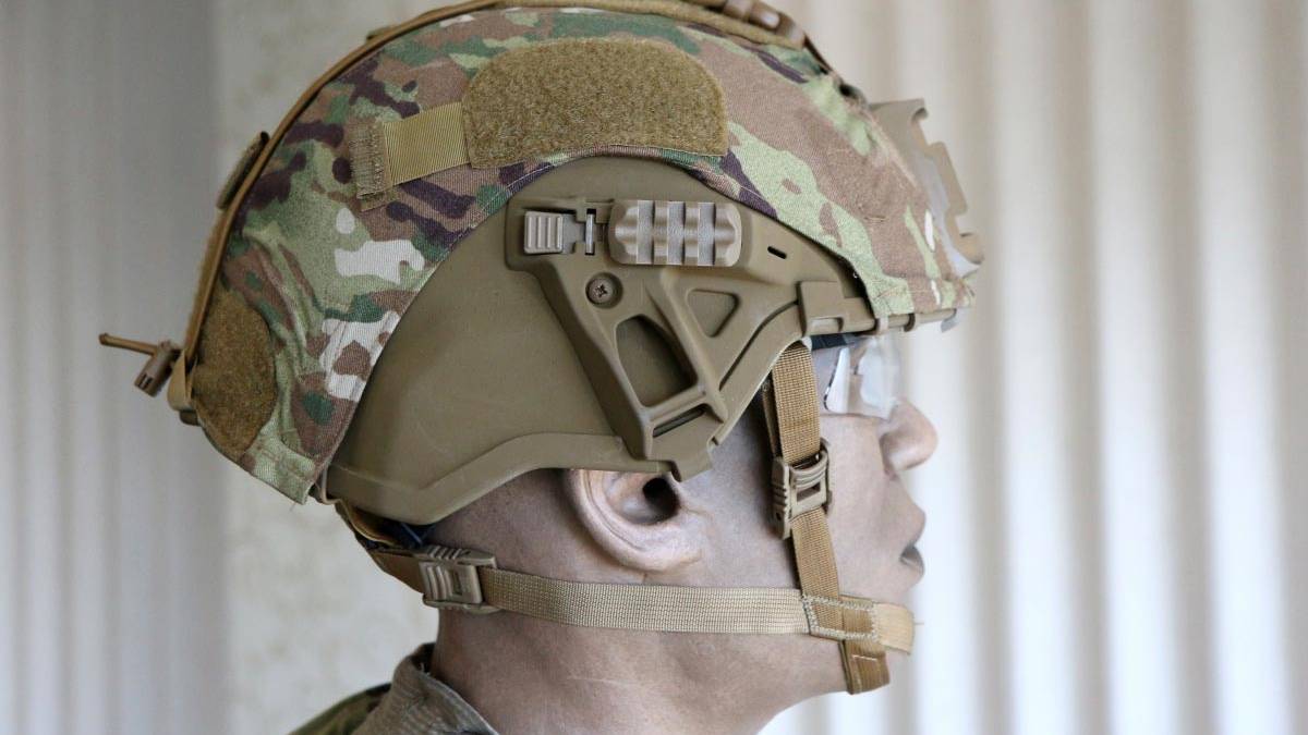 Army's New Helmet Offers Greater Protection, Rails for Mounting Lights