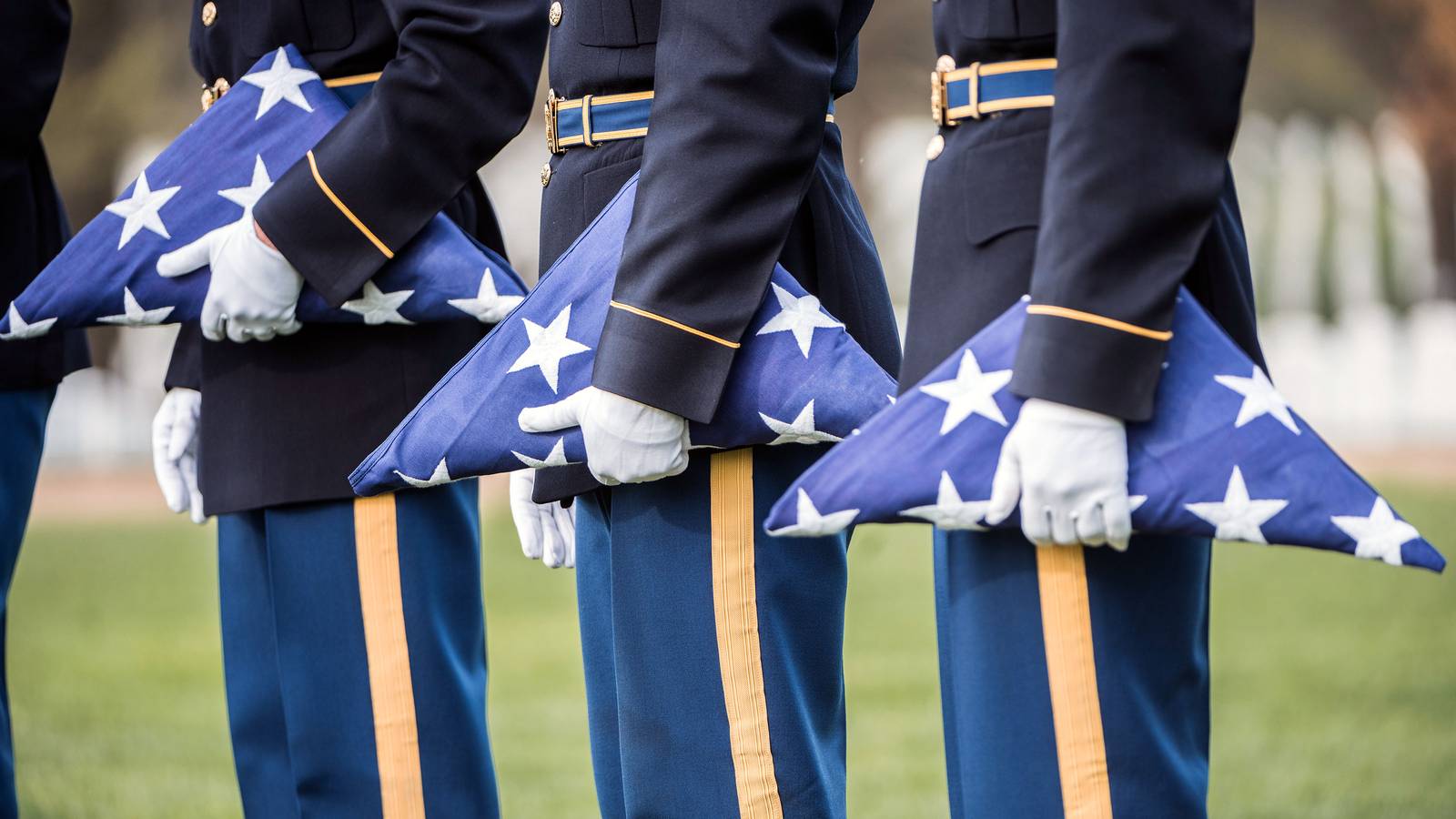 www.military.com