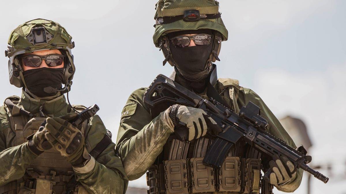 Israeli Gunmaker Unveils Multi-Caliber Special Ops Rifle in .300 BLK/5.56mm