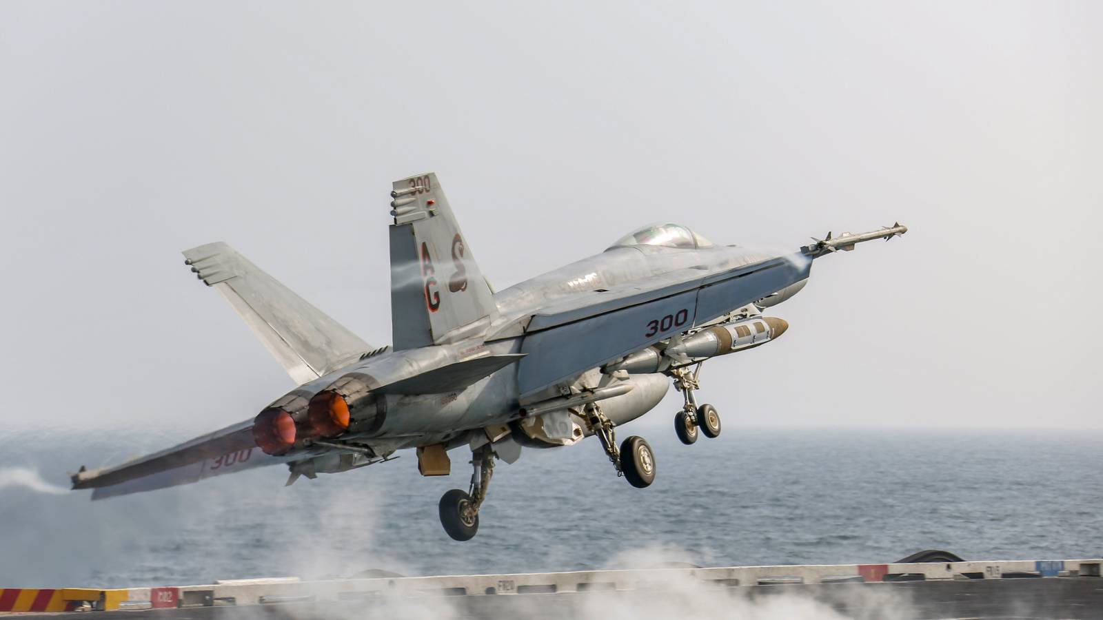 Under the Wire, Navy Says it Has Met Mattis' Fighter Jet Readiness Deadline