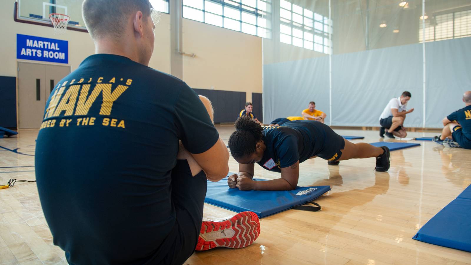 Goodbye Curl-Ups: Navy Releases New PRT Rules for Planks and Rowing