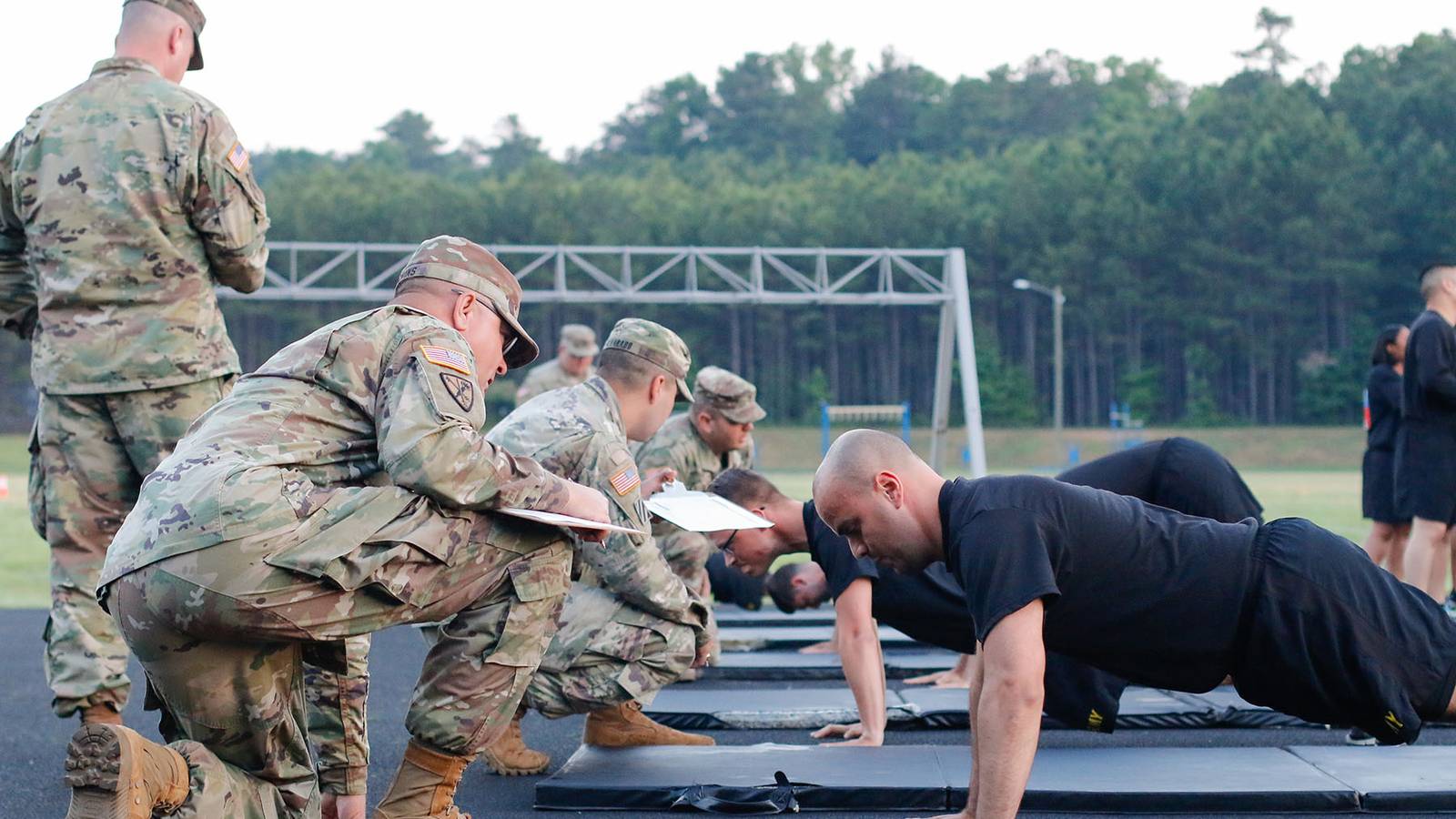 www.military.com