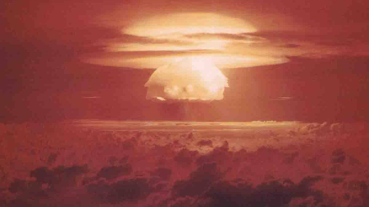 Russia’s ‘Dead Hand’ Is a Soviet-Built Nuclear Doomsday Device Russia’s ‘Dead Hand’ Is a Soviet-Built Nuclear Doomsday Device