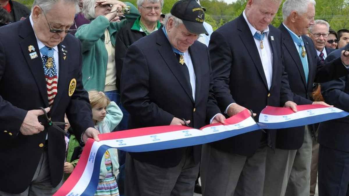 Medal of Honor Recipient Kenneth Stumpf Dies at 77