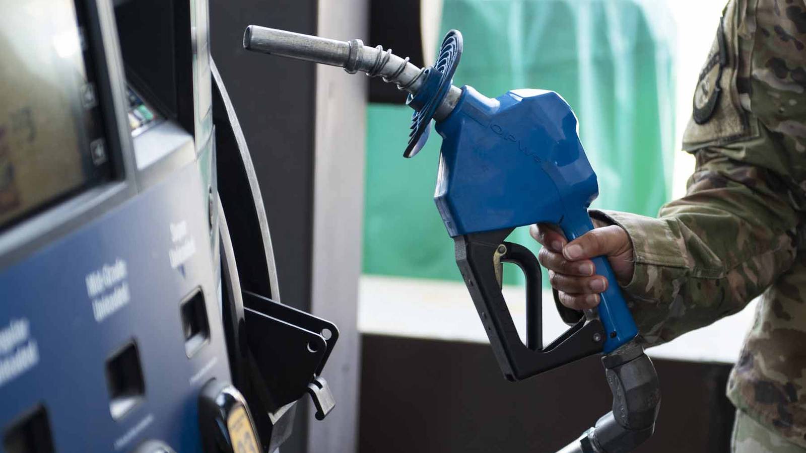 Pags Gas Troops to Get More Cash Back for Gas During PCS Moves Due to Surging ...