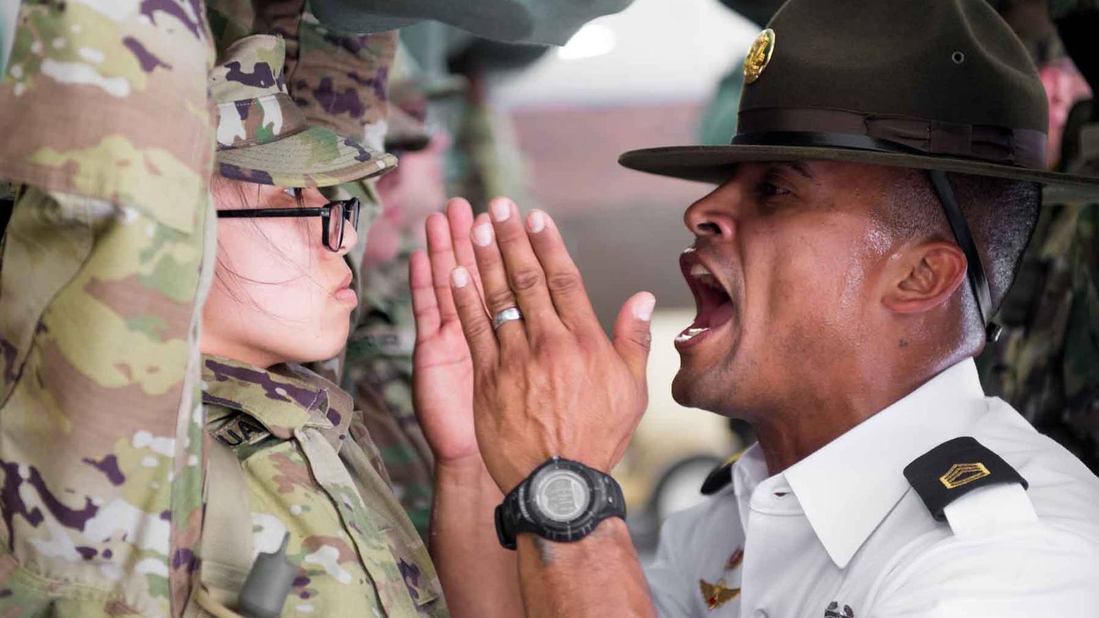 www.military.com