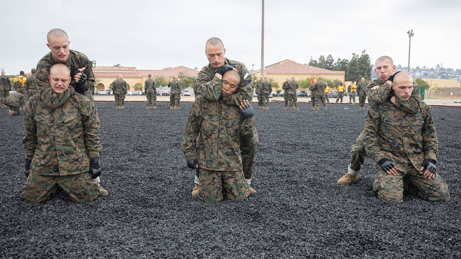 www.military.com