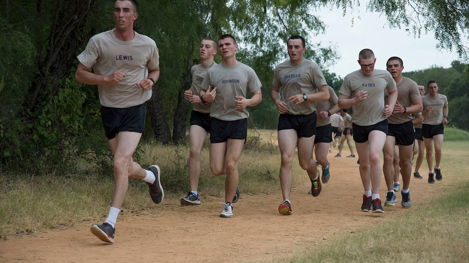 High Guard Pattern Running Mile Repeats Too Difficult? This Running Progression Workout Can Help ...