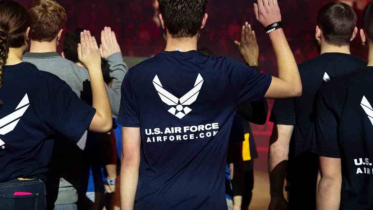 How New Recruits Should Prepare to Visit a Military Recruiter and Why ...