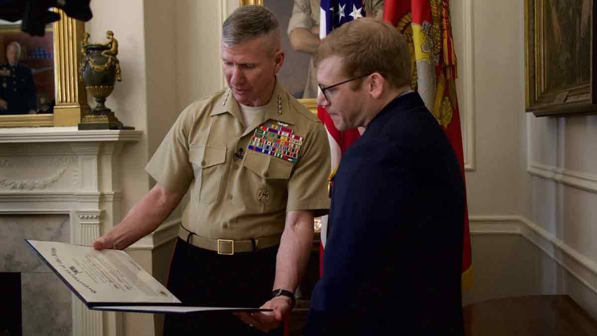 Civilians Who Helped Save Marine Corps Commandant During Cardiac Arrest ...