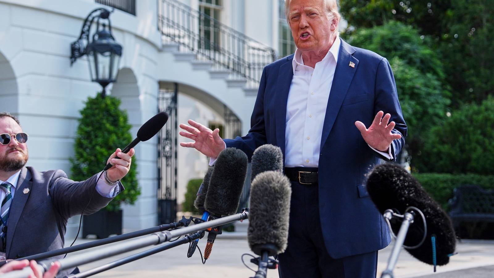 US Is Selling Weapons to NATO Allies to Give to Ukraine, Trump Says