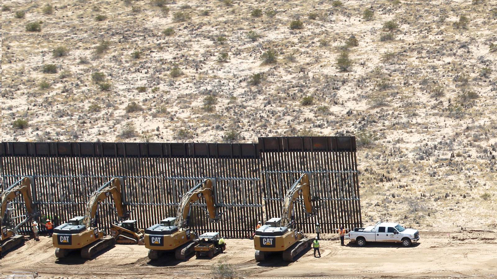Pentagon Shifting $200 Million to Border Wall Project in Arizona