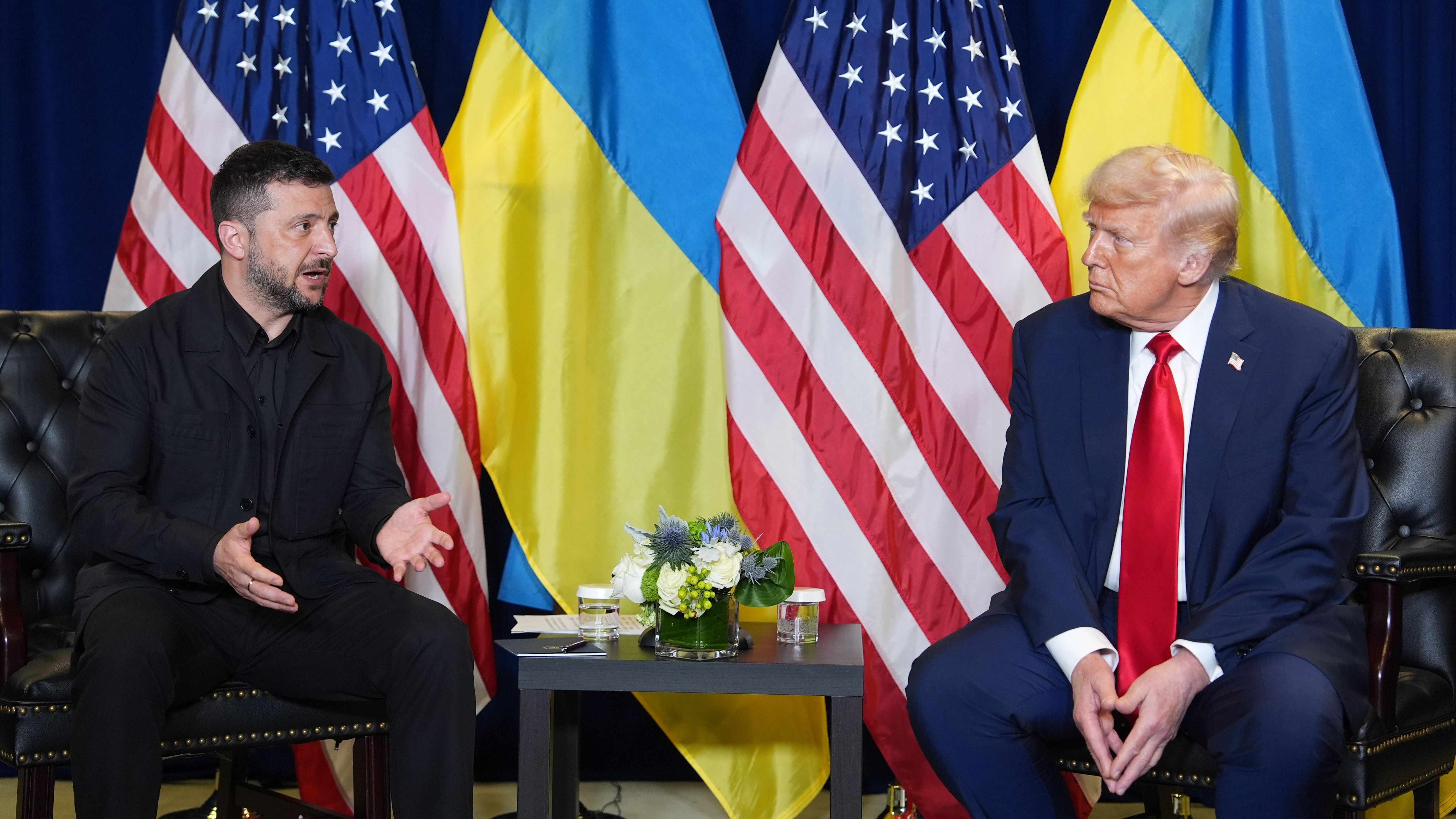 Zelenskyy Will Hold Urgent Talks With 30 Countries as Trump Pushes