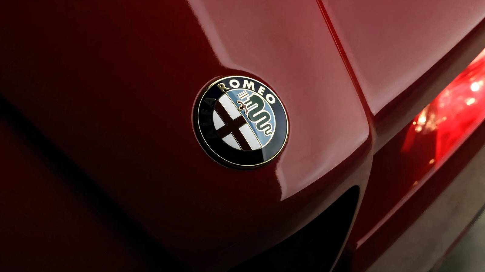 The Alfa Romeo SZ Is An '80s Ultimate Driving Machine