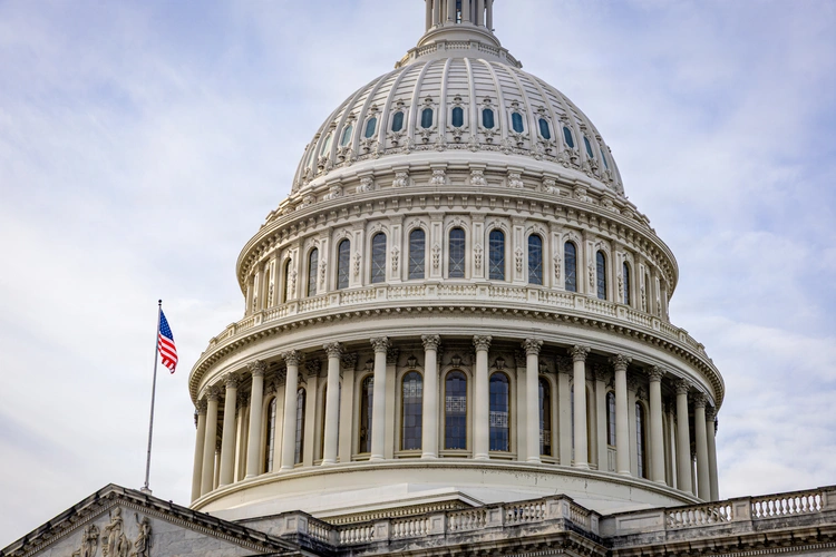 Bipartisan Bill Targets Fraud Schemes Exploiting Veterans Bipartisan Bill Targets Fraud Schemes Exploiting Veterans