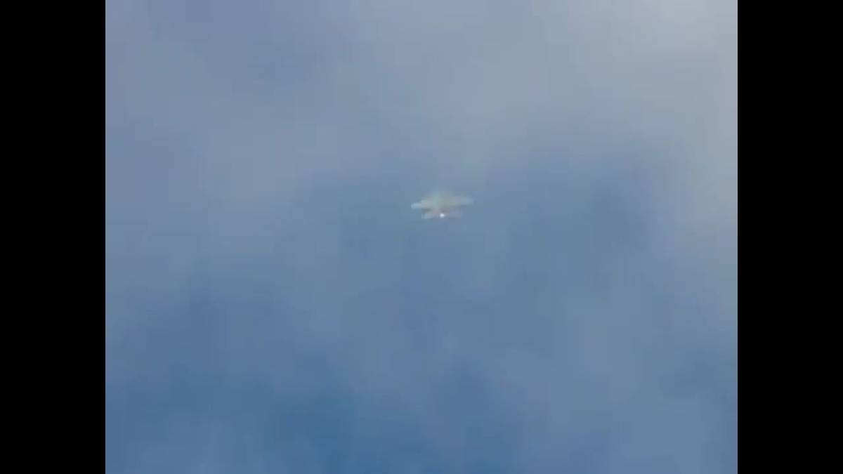10 Impressive Flybys