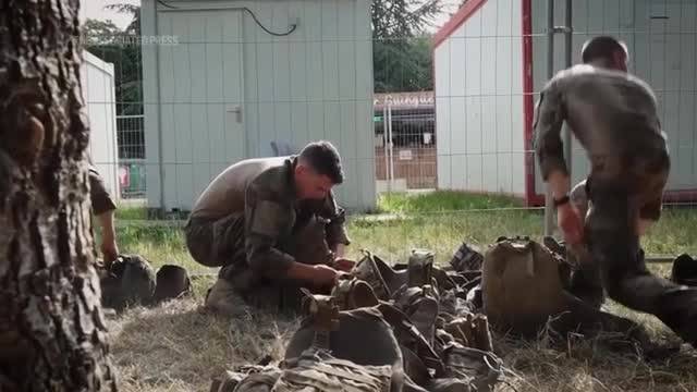 French Soldiers Train for Close Combat Amid String of Knife Attacks a ...