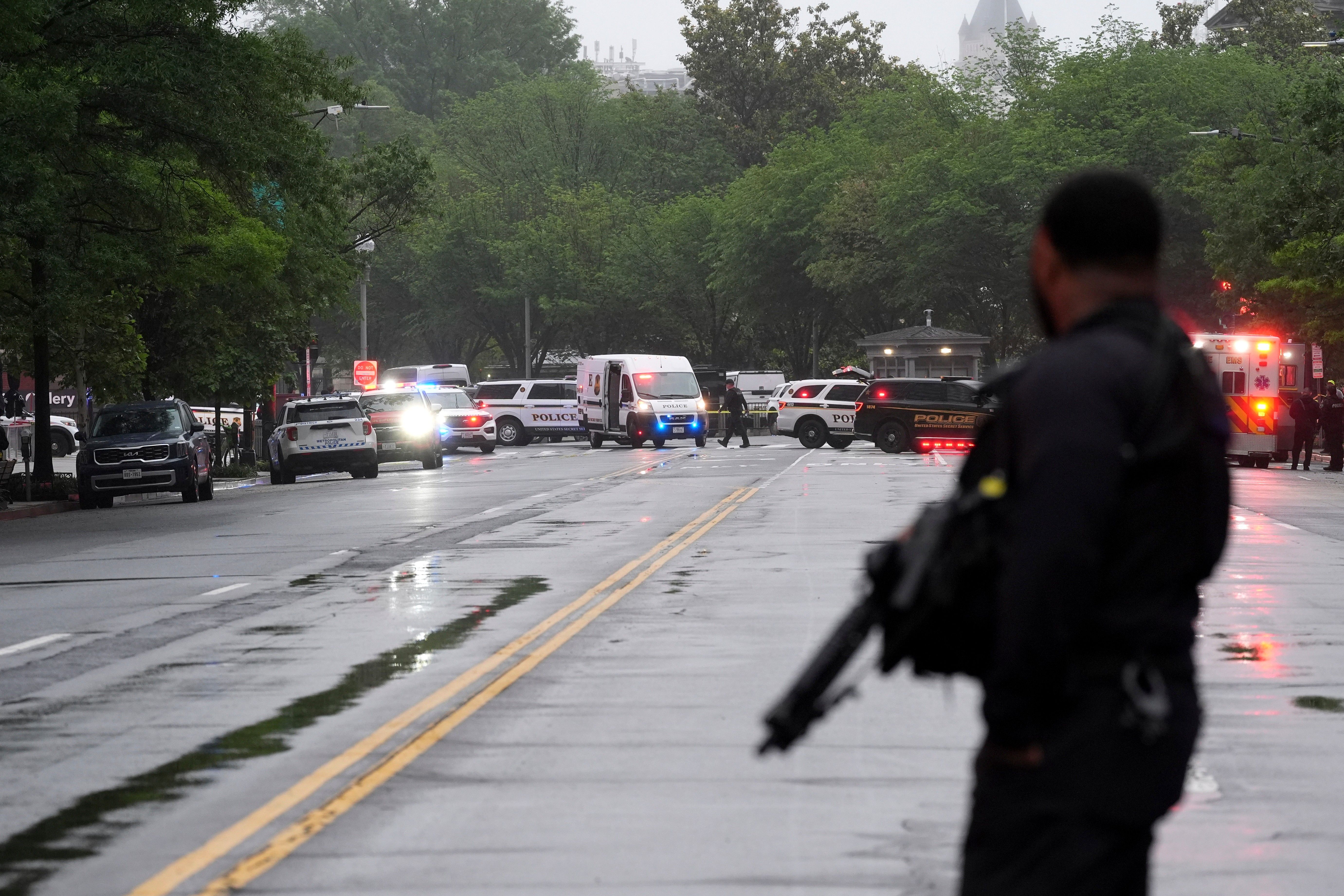 Suspect Dead After Opening Fire Near White House Security Checkpoint, Secret Service Says