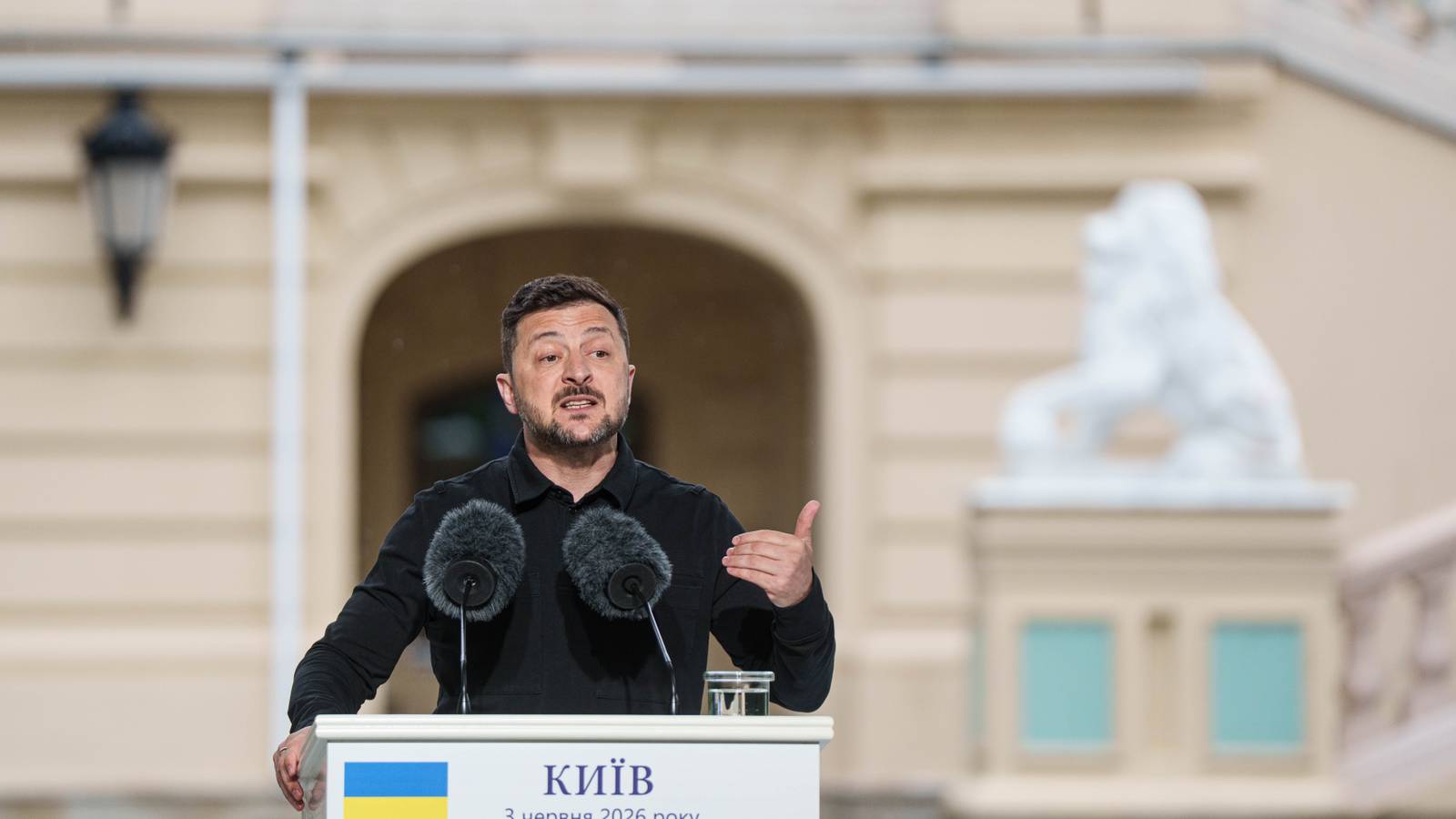 In Public Letter, Ukraine’s Zelenskyy Calls on Putin for Direct Negotiations in a Neutral Country In Public Letter, Ukraine’s Zelenskyy Calls on Putin for Direct Negotiations in a Neutral Country