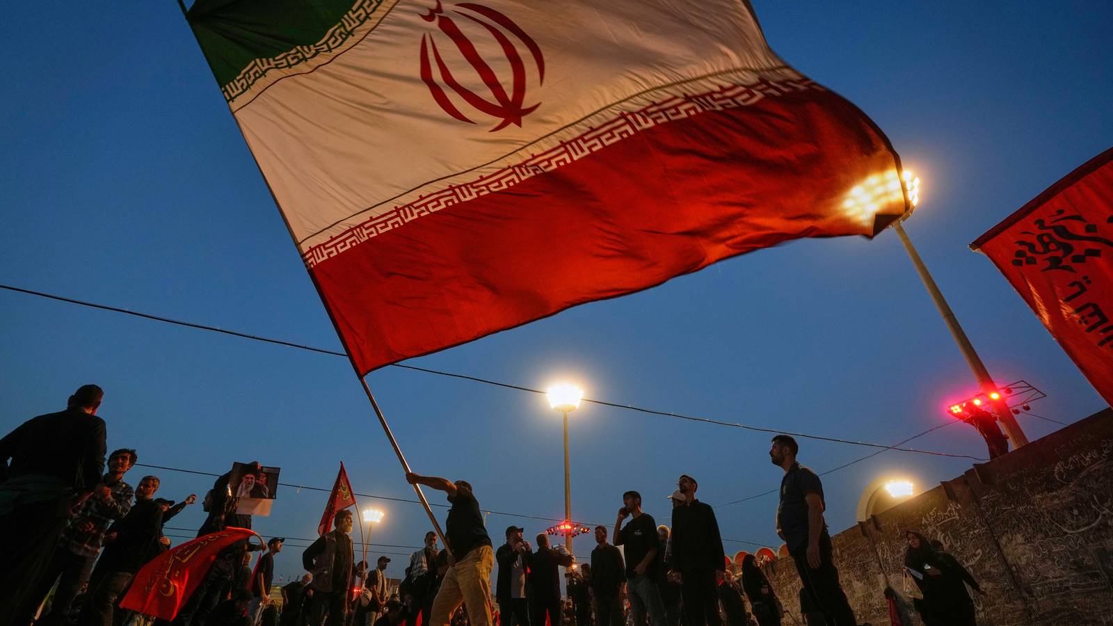 U.S. Strikes Hit 90 Targets in Iran; Iran Fires Missiles at Bahrain, Jordan, Kuwait, Qatar