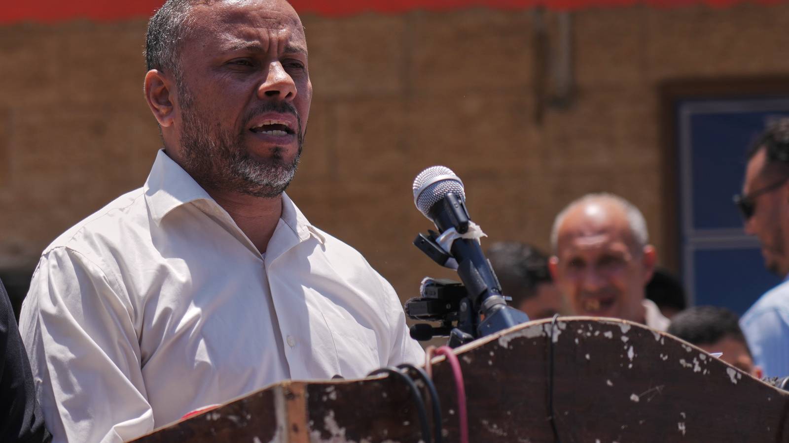 Hamas Dissolves Its Government in Gaza to Transfer Power to a UN-Backed Committee Hamas Dissolves Its Government in Gaza to Transfer Power to a UN-Backed Committee
