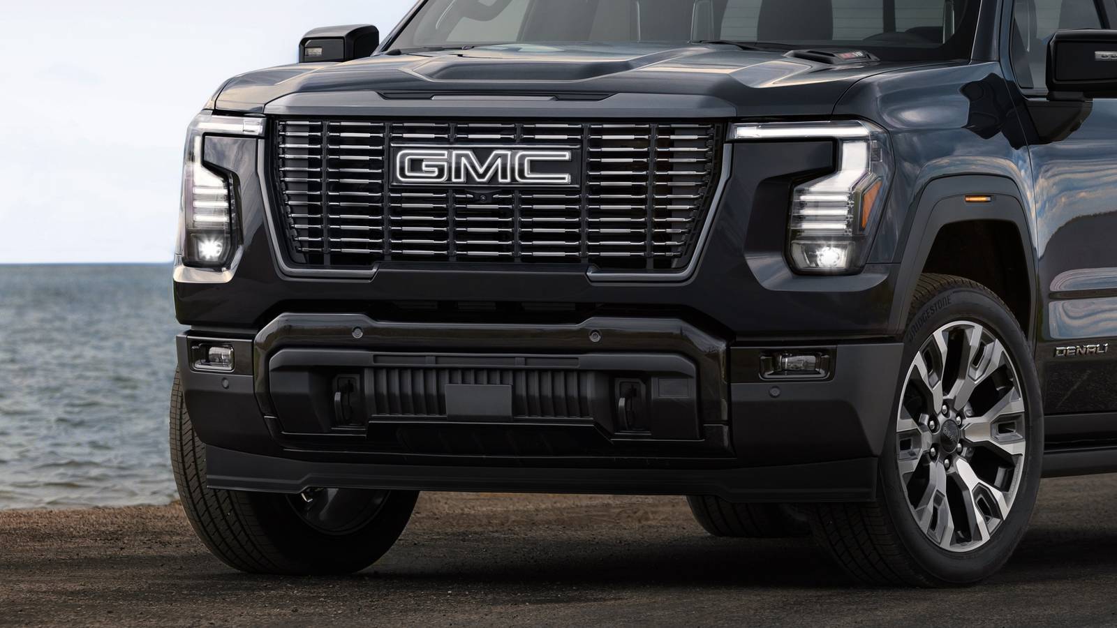 GM CEO Says Buyers Aren’t Bailing Out Of Thirsty SUVs, Trucks GM CEO Says Buyers Aren’t Bailing Out Of Thirsty SUVs, Trucks