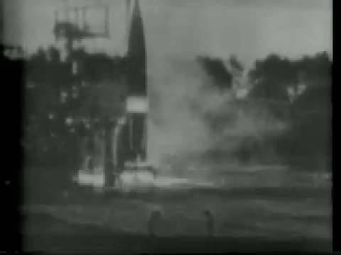 Brit Gloats Over Nazi V-2 Rocket Fails