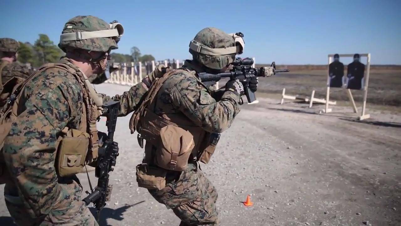 Marines Marksmanship Training: M4 Rifle Range