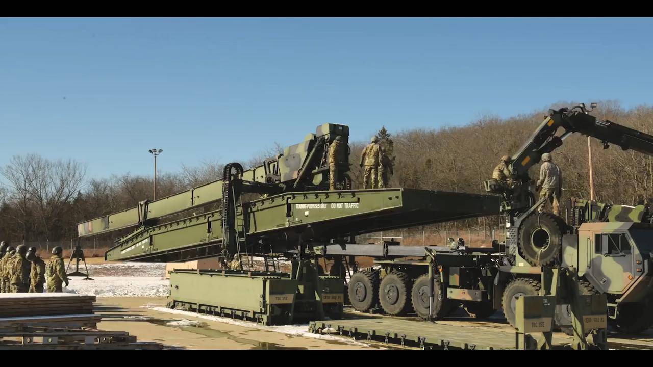 What is an Army Engineer?