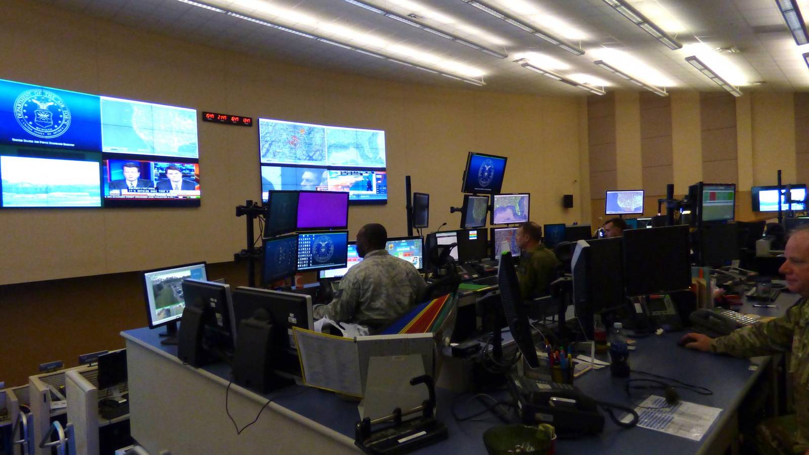 This Command Center Keeps Air Traffic Away from Mar-a-Lago