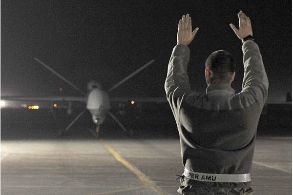 Pentagon Debuts 'R' Award Device for Drone Warfare to Mixed Reviews