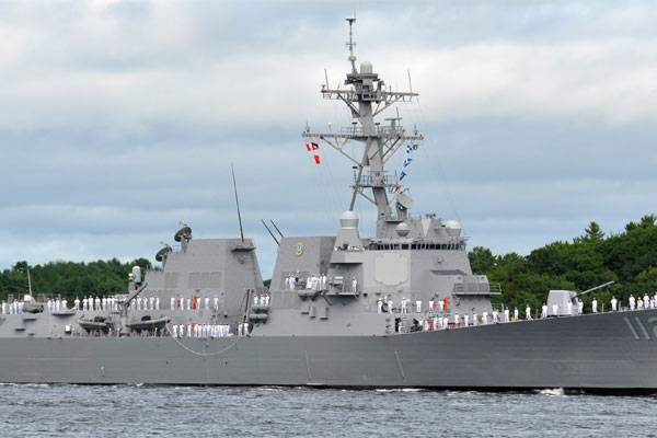 USS Michael Murphy Makes First Port Call